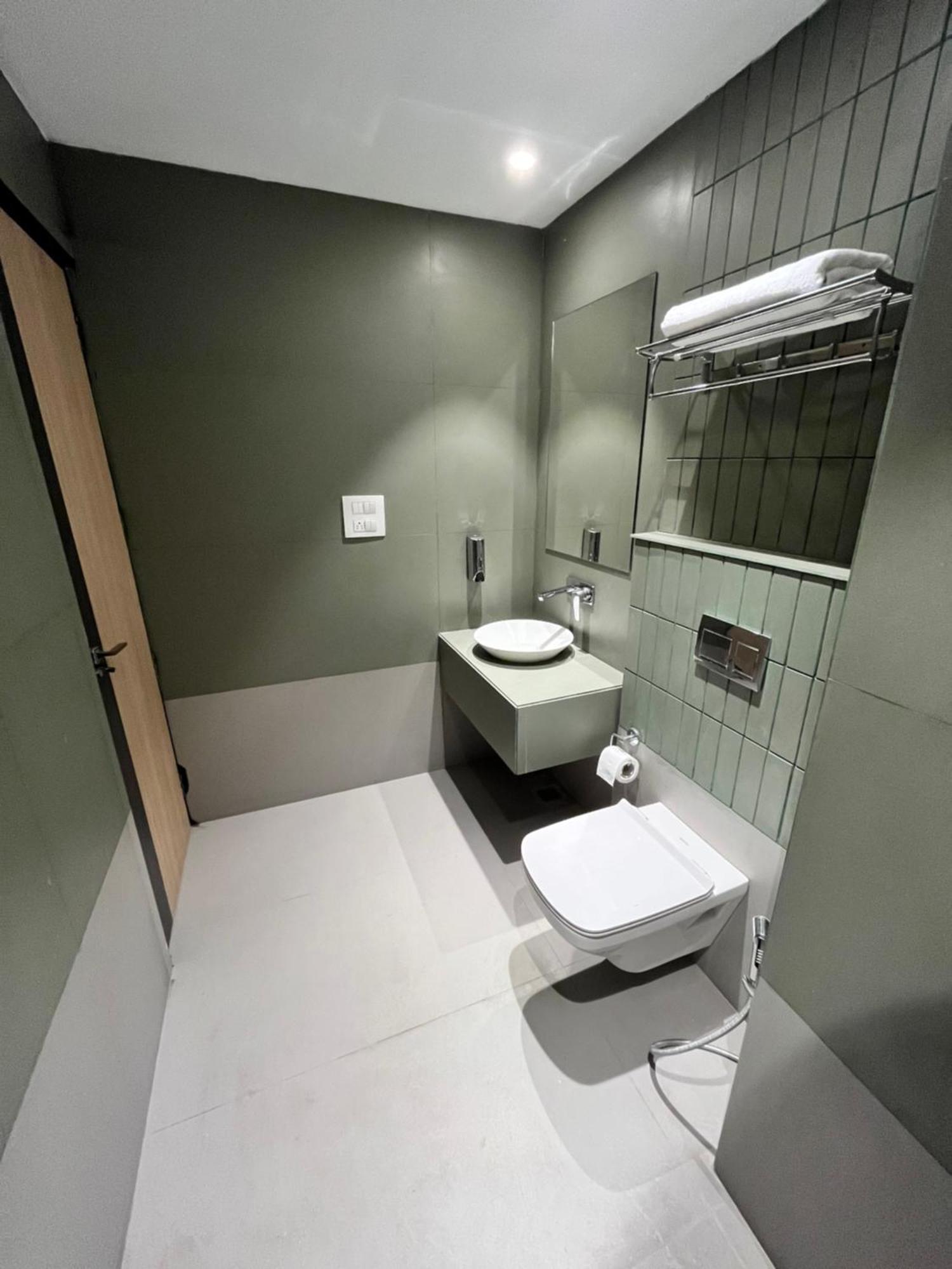 Hotel Celebrations Zirakpur Екстер'єр фото